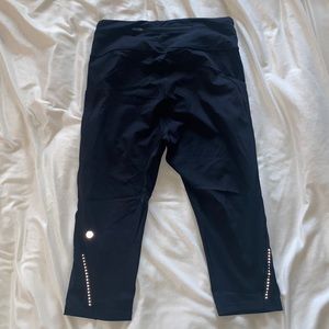 Lululemon Black size 10 capri leggings